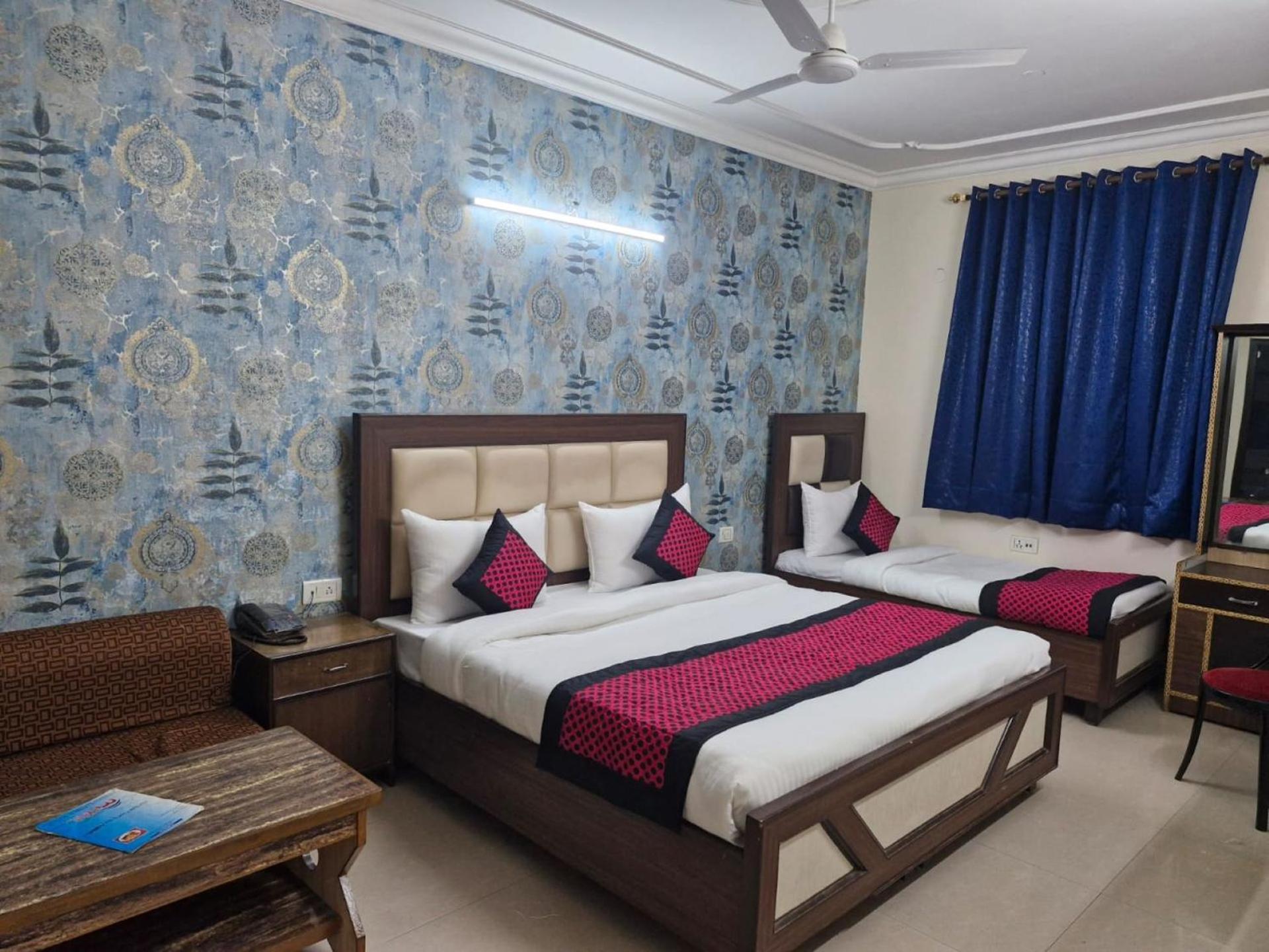 Airport Hotel Mayank Residency New Delhi Eksteriør billede