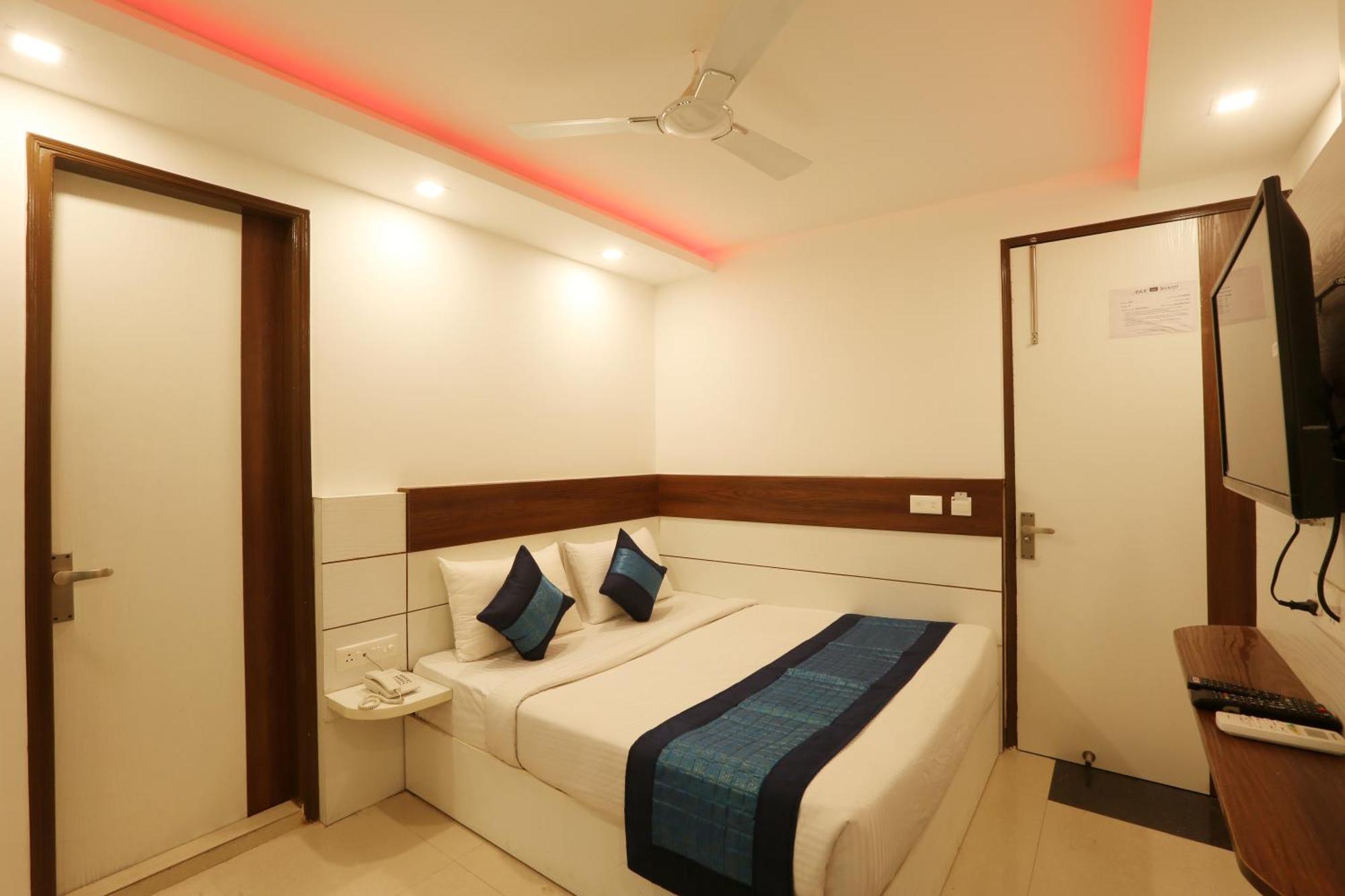 Airport Hotel Mayank Residency New Delhi Eksteriør billede