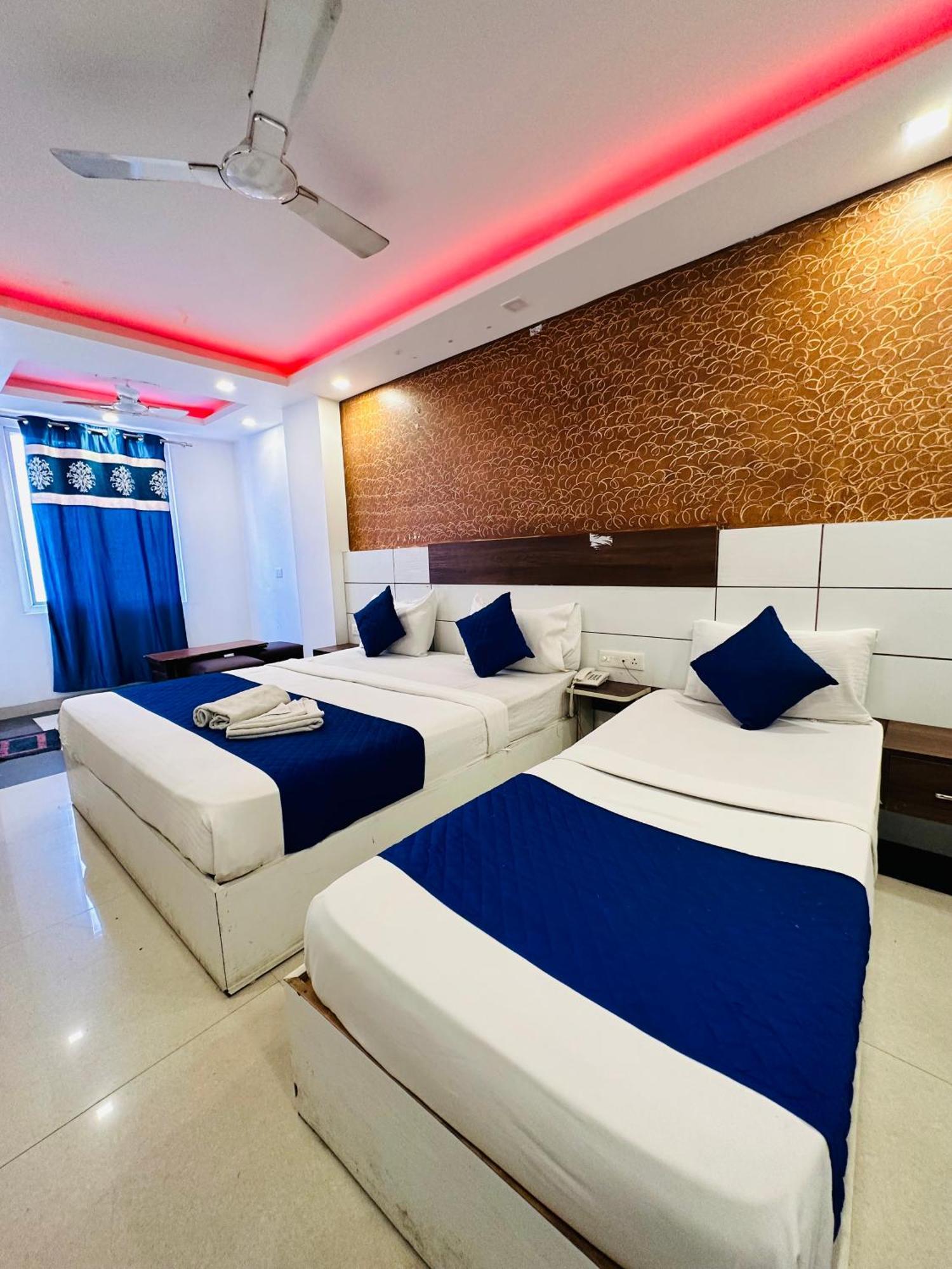 Airport Hotel Mayank Residency New Delhi Eksteriør billede