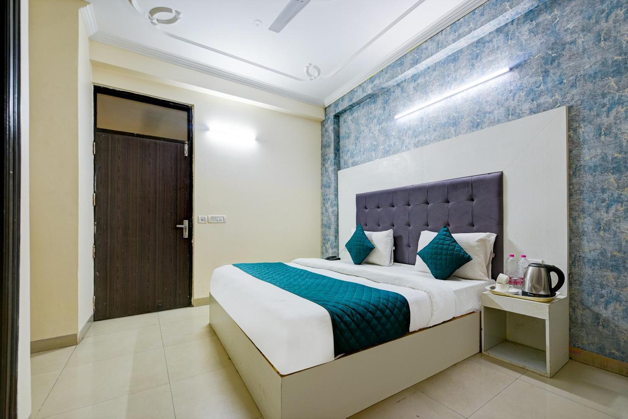 Airport Hotel Mayank Residency New Delhi Eksteriør billede