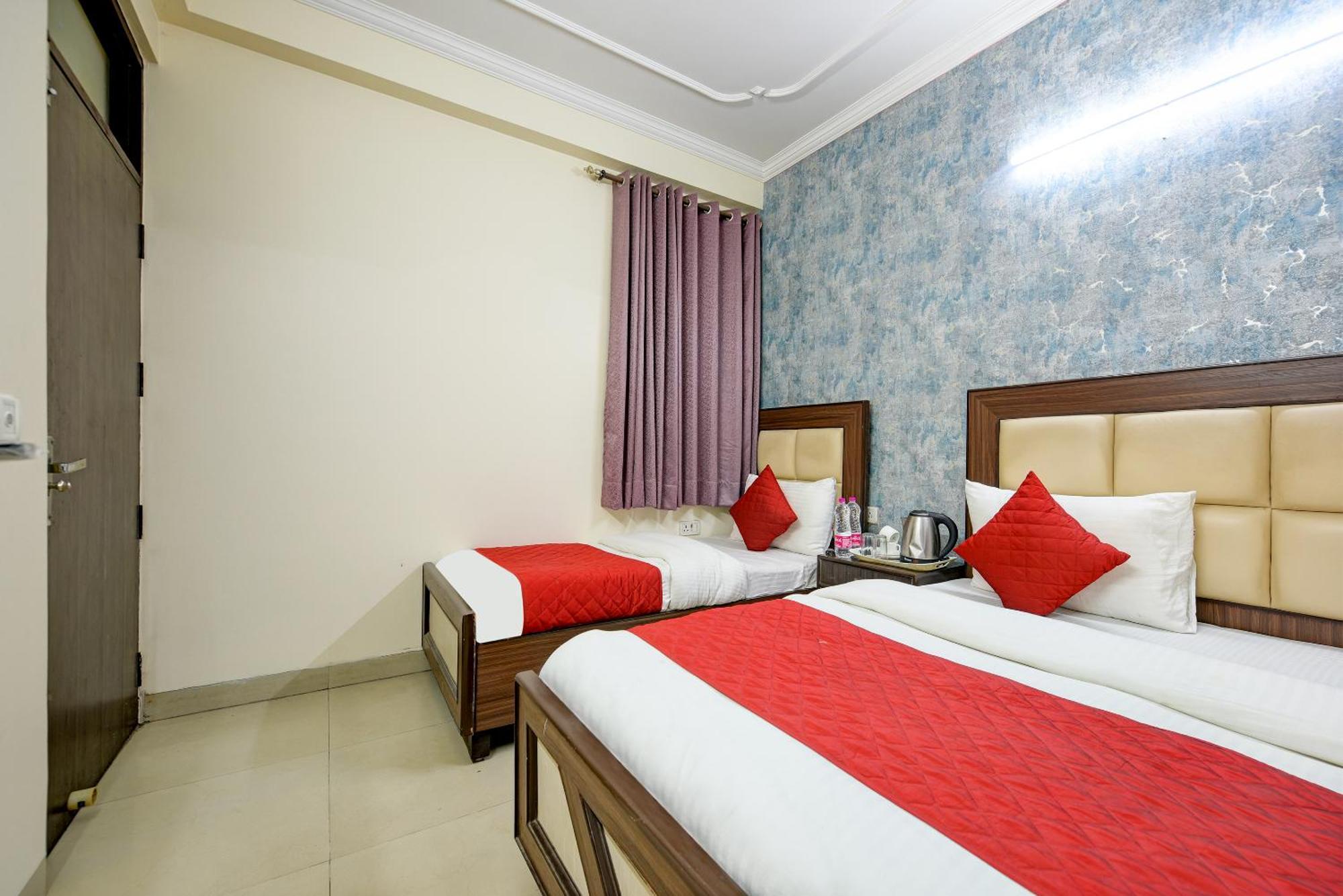 Airport Hotel Mayank Residency New Delhi Eksteriør billede