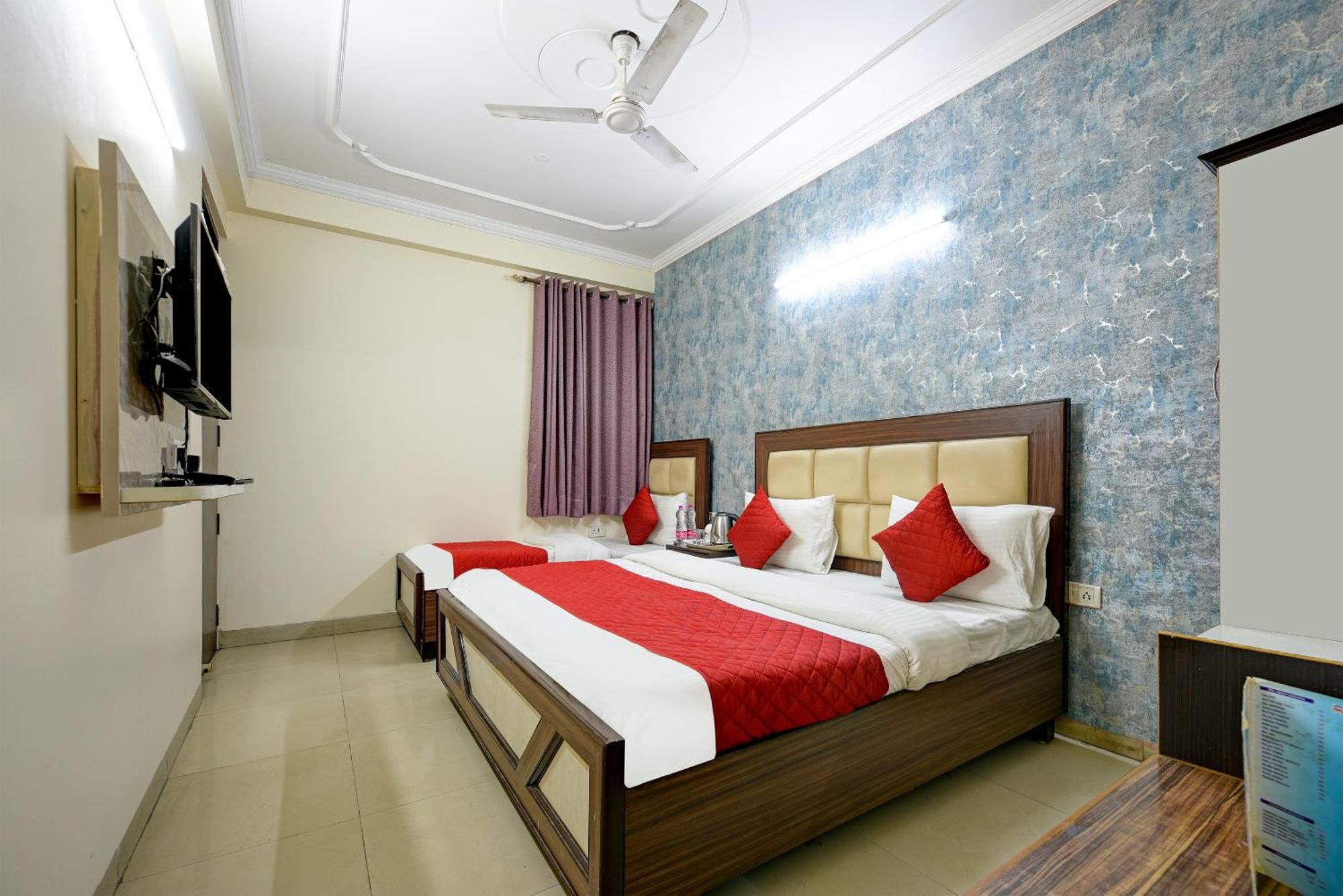 Airport Hotel Mayank Residency New Delhi Eksteriør billede